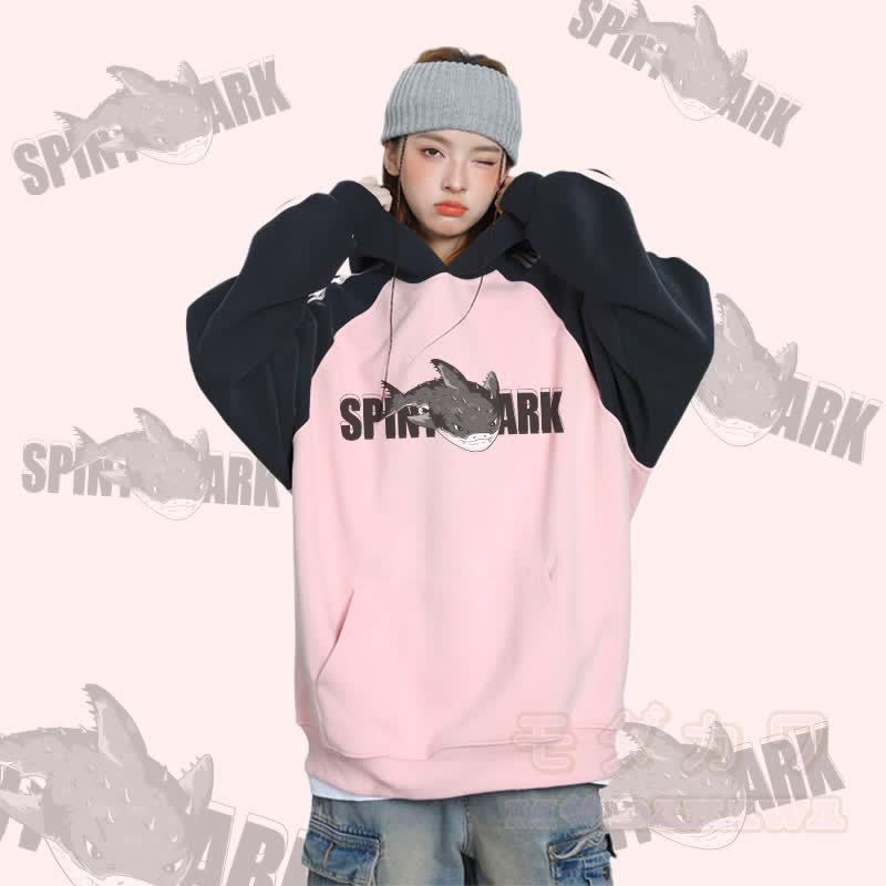 MODAKAWA SPINY SHARK Hoodie mit Grafik- Farben -Design und Fleece-Futter - image 1