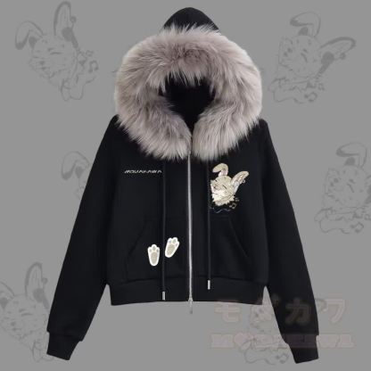 MODAKAWA Fröhlicher Kapuzenpullover mit Nabi-Hasen-Motiv, Fleece-Futter und Kunstpelzbesatz, Reißverschluss. - Schwarz - L - image 1