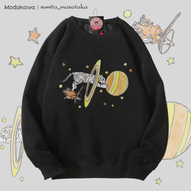 MODAKAWA X sumita_masataka Unisex-Sweatshirt mit Grafik: Weißer Tiger durch die Saturnringe - Black - 5XL - image 1