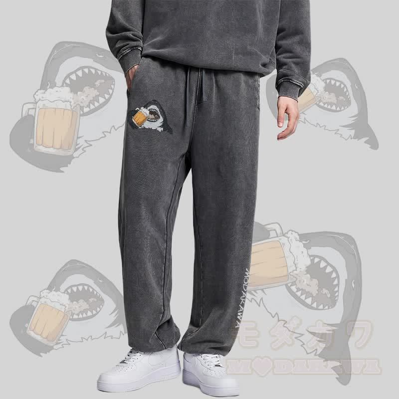MODAKAWA Jogginghose mit Hai-Bier-Motiv im Vintage-Look - image 1