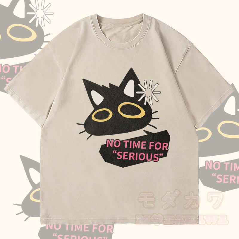 MODAKAWA NO TIME FOR SERIOUS Schwarze Katze Grafik Unisex Vintage Washed T-Shirt - Beige - 4XL - image 1