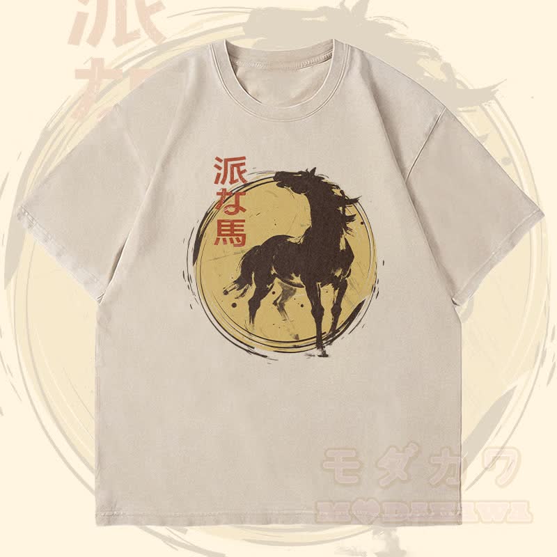 MODAKAWA Unisex-T-Shirt mit majestätischem Pferdemotiv im Vintage-Stil - Beige - 4XL - image 2