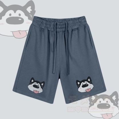MODAKAWA Shorts mit Hundemotiv „Zunge raus“ und Kordelzug - Staubiges Blau - 2XL - image 1
