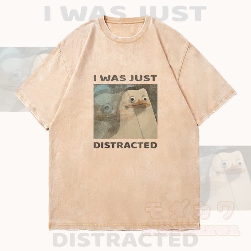 MODAKAWA ICH WAR NUR ABLENKT Pinguin-Grafik Unisex Vintage Washed T-Shirt - Aprikose - 4XL - image 2