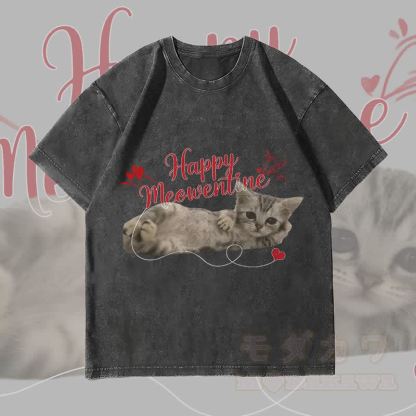 MODAKAWA HAPPY MEOWENTINE Süßes Katzenmotiv Unisex Vintage Washed T-Shirt - Schwarz - 4XL - image 1