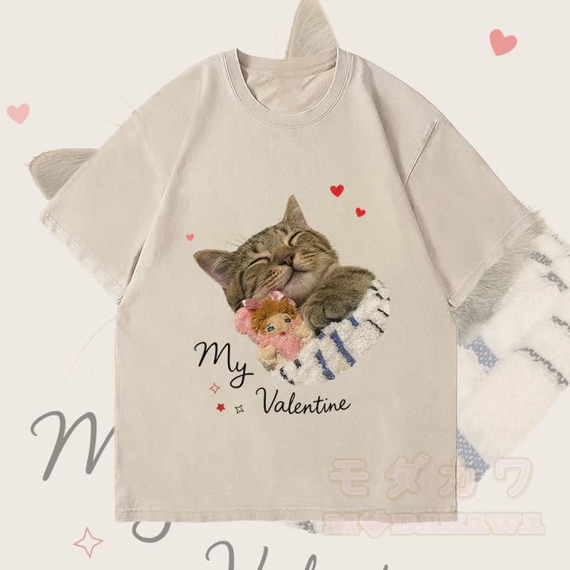 MODAKAWA MY VALENTINE Niedliches Katzenmotiv Unisex Vintage Washed T-Shirt - Beige - 4XL - image 3