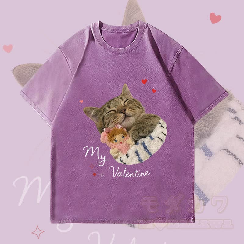 MODAKAWA MY VALENTINE Niedliches Katzenmotiv Unisex Vintage Washed T-Shirt - Lila - 4XL - image 2