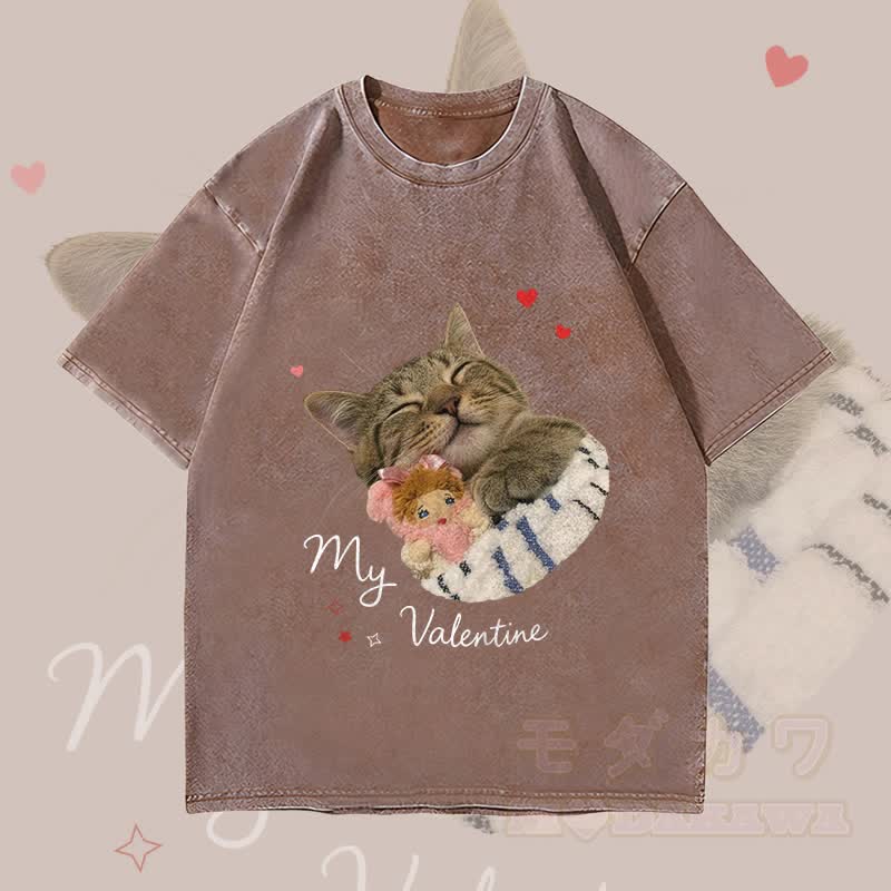 MODAKAWA MY VALENTINE Niedliches Katzenmotiv Unisex Vintage Washed T-Shirt - Hellbraun - 4XL - image 1