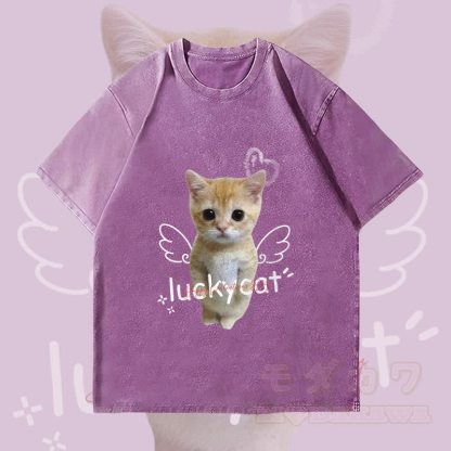 MODAKAWA LUCKY CAT Engelkatze Grafik Unisex Vintage Washed T-Shirt - Lila - 4XL - image 2