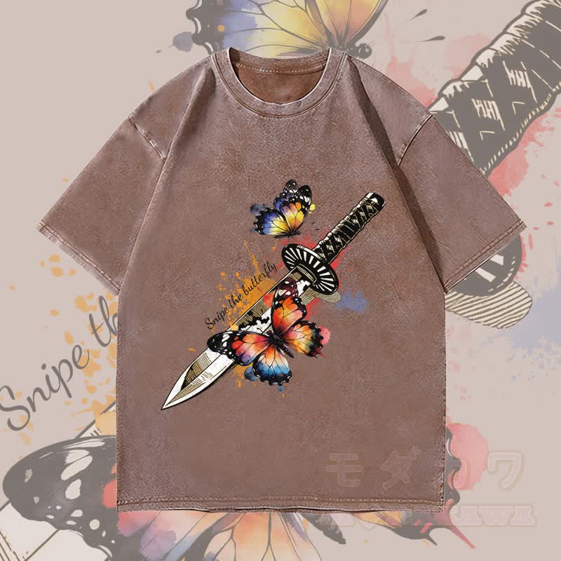MODAKAWA Schmetterlingsschwert-Grafik Unisex Vintage Washed T-Shirt - Braun - 4XL - image 2