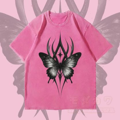 MODAKAWA Gothic Butterfly Graphic Unisex Vintage Washed T-Shirt - Rosenrot - 4XL - image 1