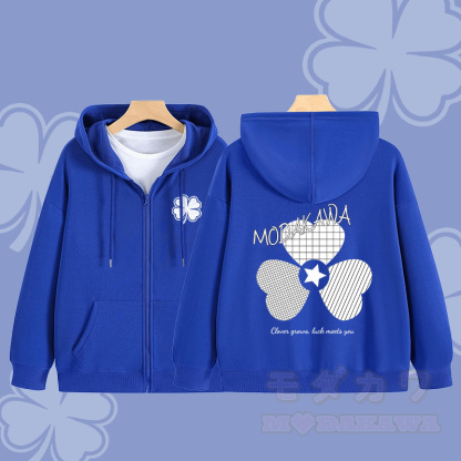 MODAKAWA Karierter Kapuzenpullover mit dreifachem Kleeblatt-Motiv und Reißverschluss - Königsblau - 5XL - image 2