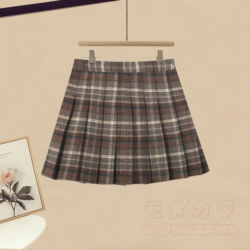 Bären-Cardigan, karierter Rock, passendes Outfit - image 3