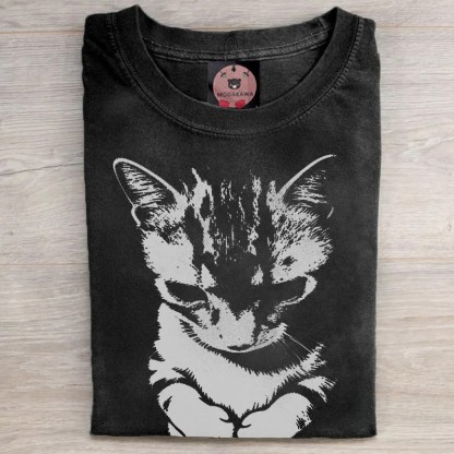 MODAKAWA Guilty Cat Grafik Unisex Vintage Washed T-Shirt - Black - 5XL - image 1