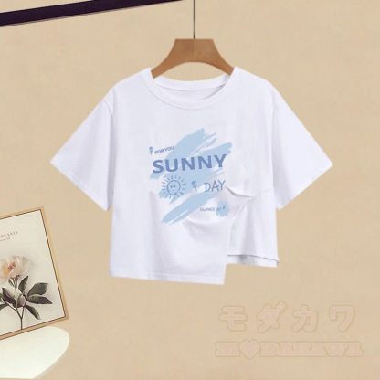 Zweiteiliges Set aus unregelmäßigem T-Shirt und Hose mit Kordelzug - image 2