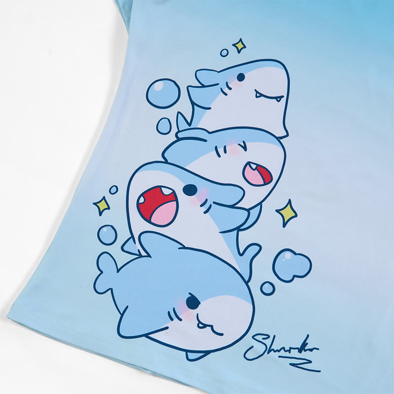 T-Shirt mit Farbverlauf und gestapeltem Hai-Grafik - image 2