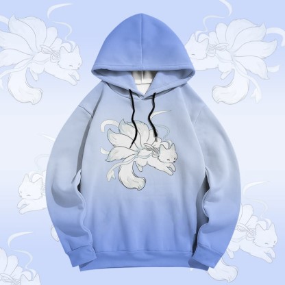 MODAKAWA Pullover-Hoodie mit Farbverlauf und Allover-Print eines neunschwänzigen Fuchses - Blue - 6XL - image 1