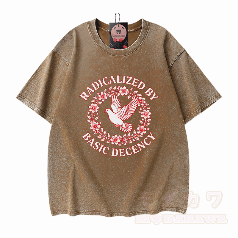 RADIKALISIERT DURCH GRUNDLEGENDE ANSTÄNDIGKEIT Taubengrafik Modakawa Vintage Washed 100% Baumwoll-T-Shirt - Braun - 5XL - image 8