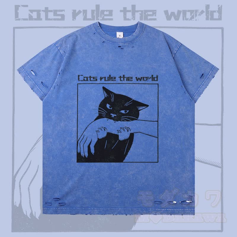 Katzen regieren die Welt – Modakawa T-Shirt mit schwarzer Katzengrafik und Rissen - Blau - 2XL - image 2