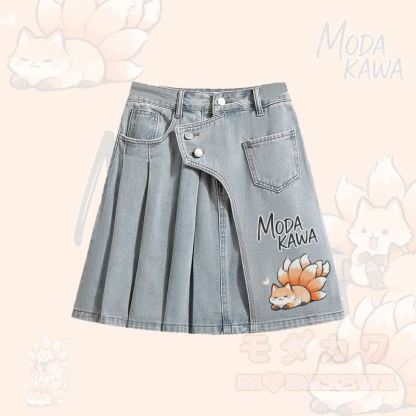 Oversize-Hemd mit neunschwänzigem Fuchs-Motiv, unregelmäßiger Jeans-Faltenrock, passendes Outfit von Modakawa - Blauer Rock - XL - image 3