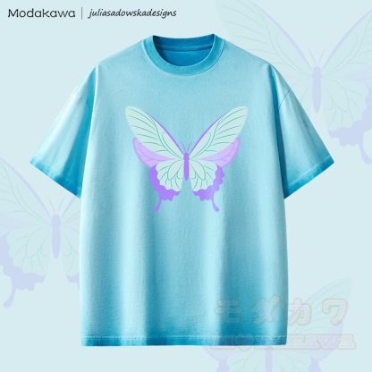 MODAKAWA X juliasadowskadesigns Schmetterlingsgrafik Unisex Dopamin Vintage Washed T-Shirt - Blau - 2XL - image 1