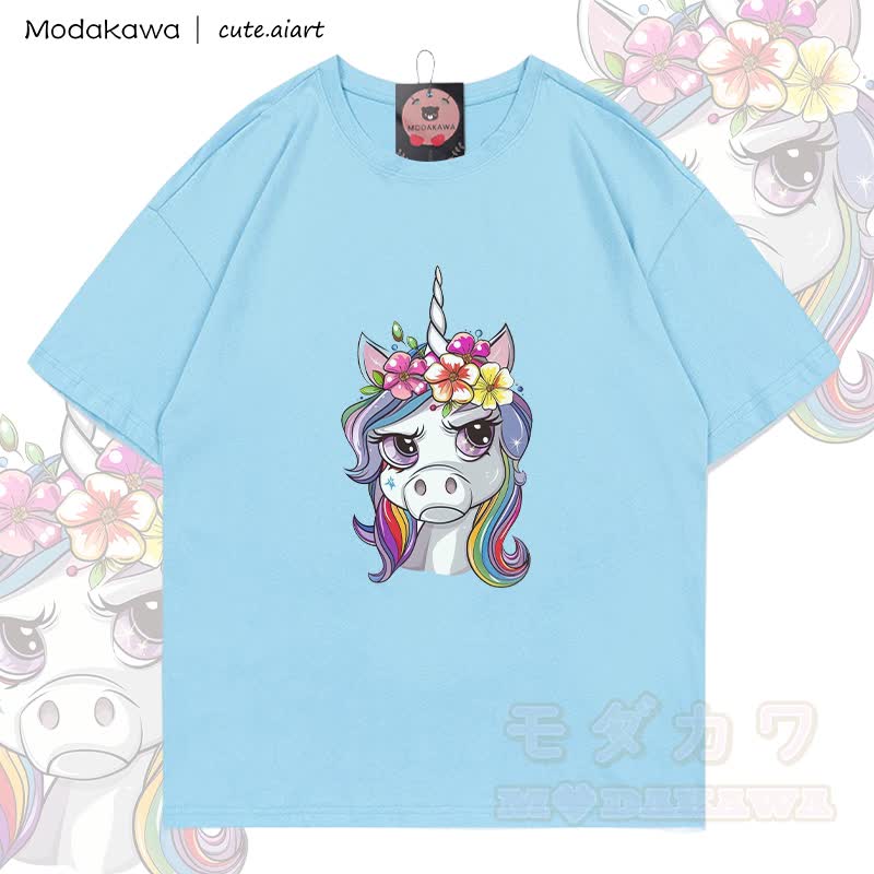 MODAKAWA X cute.aiart Einhorn-Grafik T-Shirt aus 100 % Baumwolle - Himmelblau - 5XL - image 1
