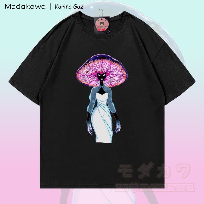 MODAKAWA X Karina Gaz Mushroom Girl Grafik-T-Shirt aus 100 % Baumwolle - Schwarz - 5XL - image 1