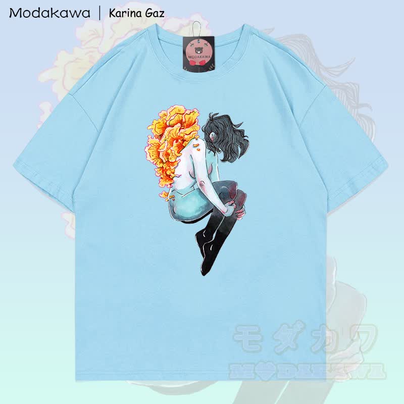MODAKAWA X Karina Gaz Back Girl Grafik T-Shirt aus 100% Baumwolle - Himmelblau - 5XL - image 1