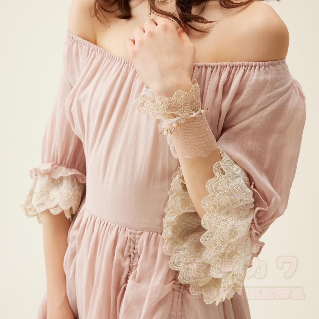 Rosa Midikleid im Cottagecore-Stil mit Spitzenbesatz, Puffärmeln und Vintage-Prinzessinnenkleid - image 2
