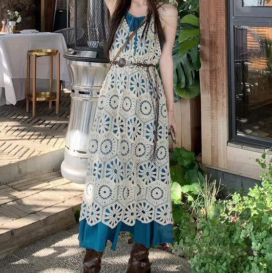 Ärmelloses Strandkleid im Boho-Stil mit Häkelspitze und V-Ausschnitt - image 2