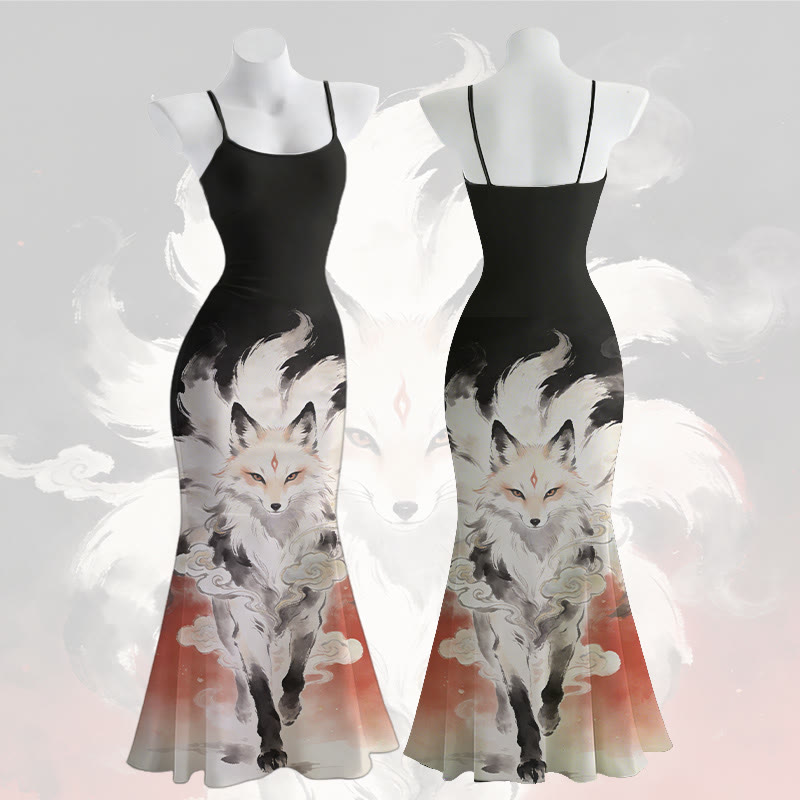 Maxikleid im Meerjungfrauenstil mit neunschwänzigem Fuchs-Motiv und Spaghettiträgern - image 1