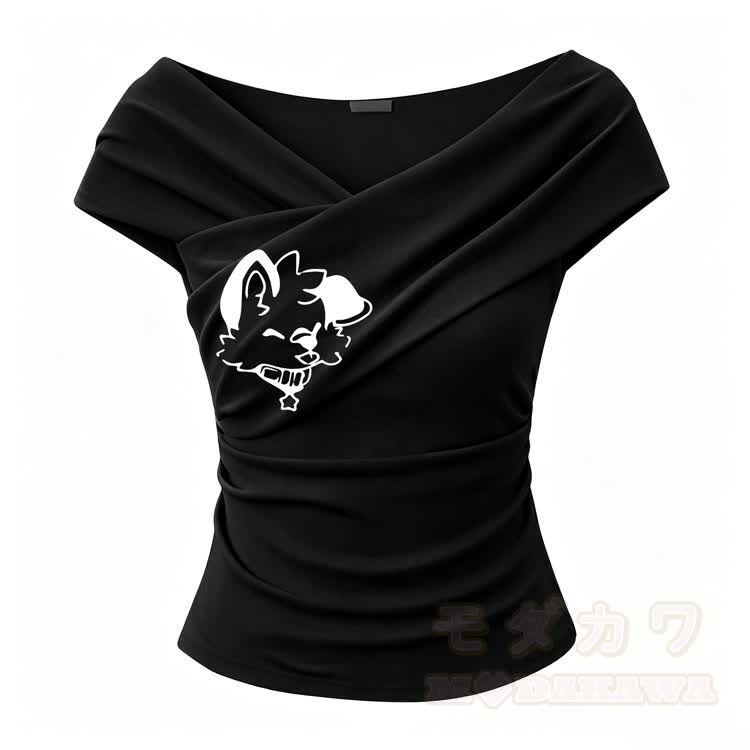 MODAKAWA X popipeko Puppy Graphic Off Shoulder Top mit Rüschenminirock und Stulpen - Schwarzes Oberteil - One Size - image 2
