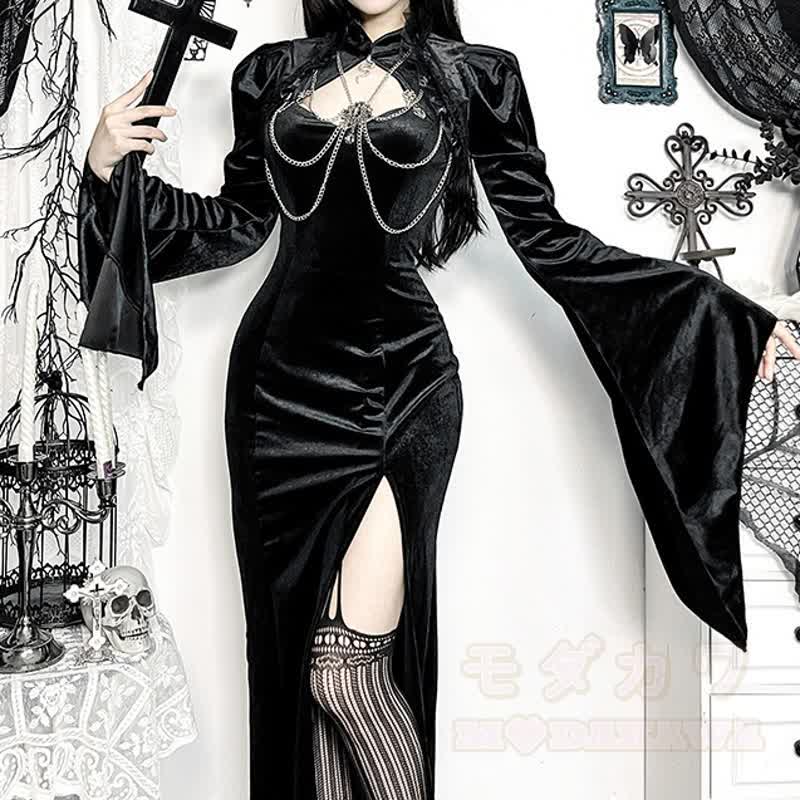 Gothic-Kleid aus dunklem Samt mit ausgestellten langen Ärmeln - image 1