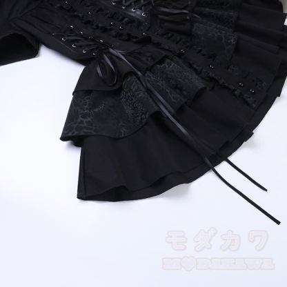 Süßes, zierliches Gothic-Kleid mit hohem Kragen, Schnürung und kurzen Ärmeln - image 7