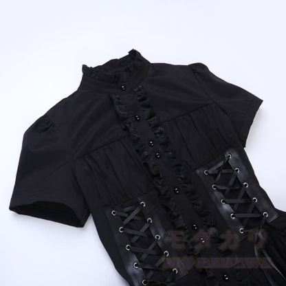 Süßes, zierliches Gothic-Kleid mit hohem Kragen, Schnürung und kurzen Ärmeln - image 5
