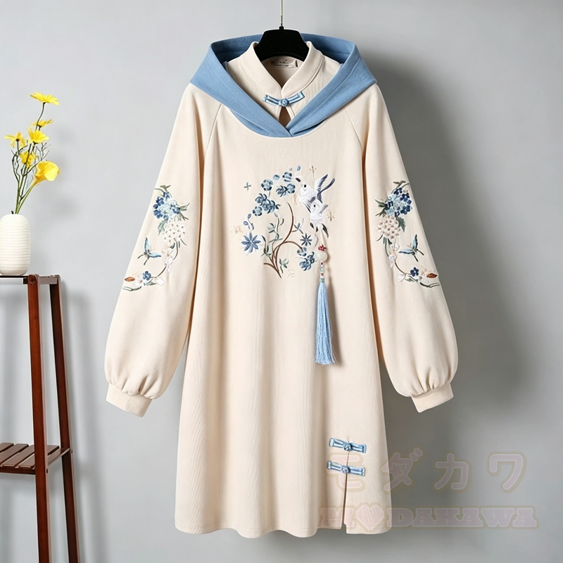 Kapuzenpulloverkleid im chinesischen Stil mit Blumen- und Vogelmuster - Kleid - 5XL - image 1