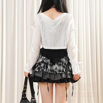 Gothic-Top und Neckholder-Camisole mit Minirock – dreiteiliges Set - image 3