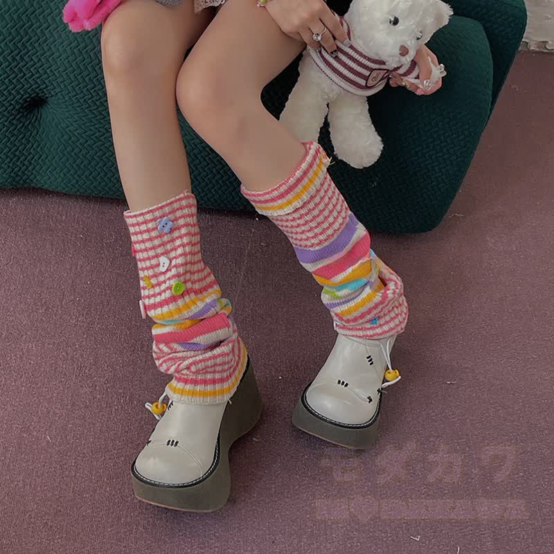 Bunte, gestreifte Stricksocken im Harajuku-Stil mit Knöpfen - Rosa - One Size - image 4