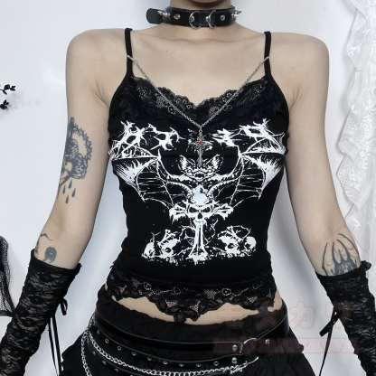 Gothic-Cami-Top mit schwarzem Fledermausprint und Kettenriemen - image 3