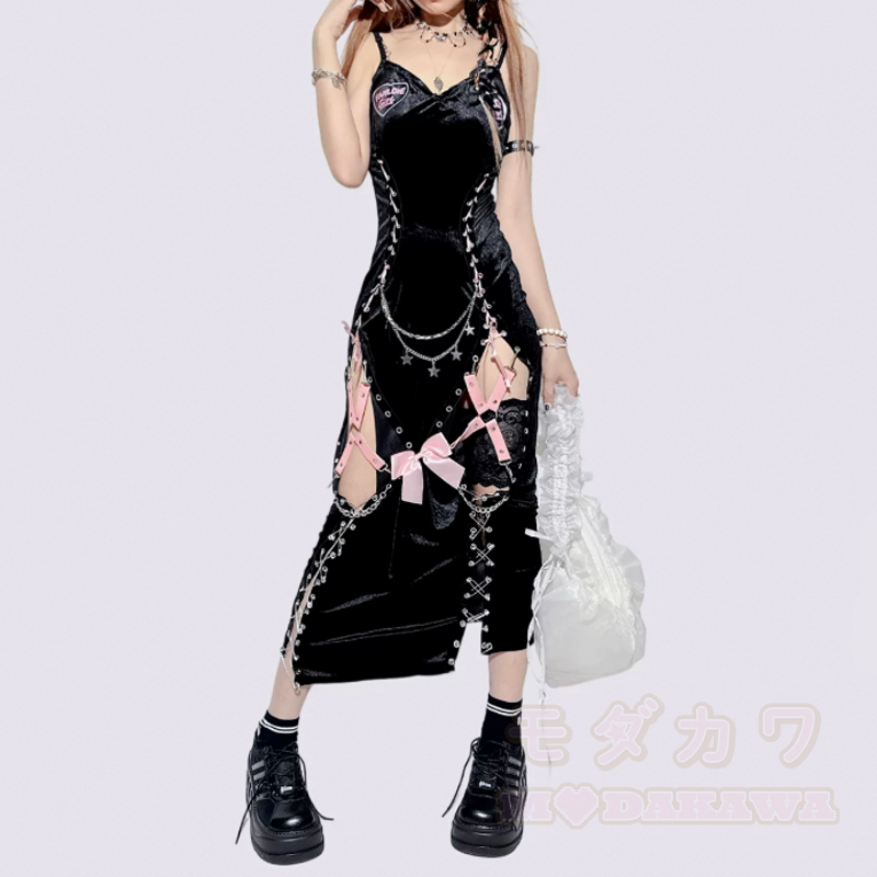 Vintage Gothic Spitzenkleid mit Schnürung und Cut-outs - image 4