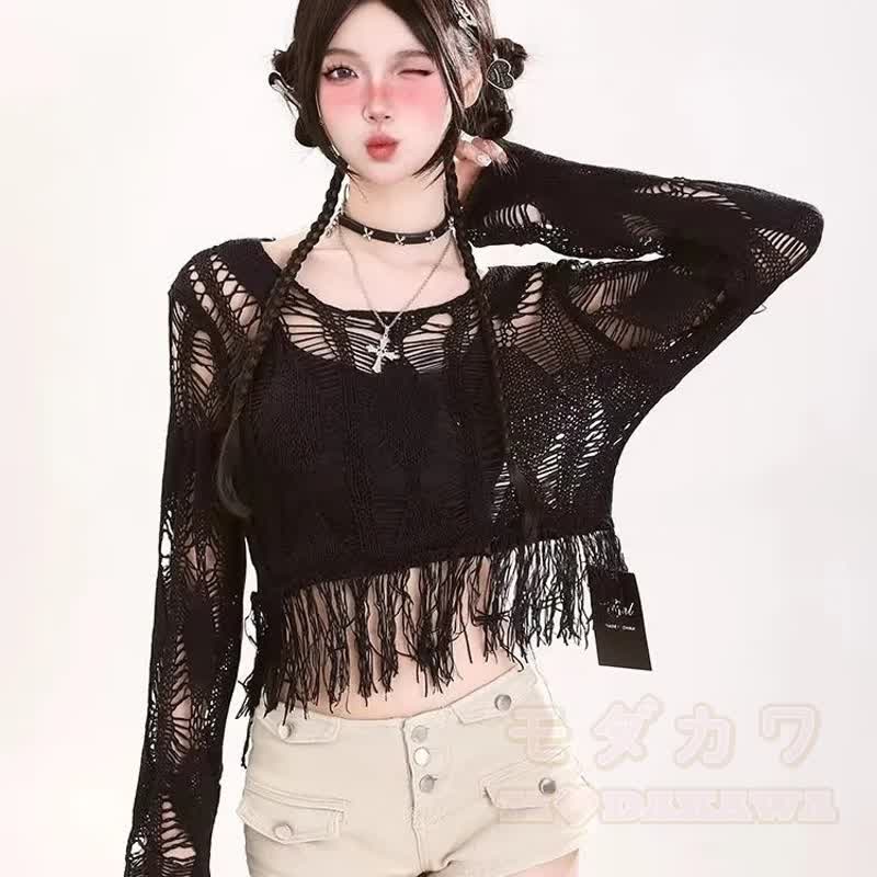Süßes zweiteiliges Set aus gestricktem Strandkleid und Trägertop mit Lochmuster - image 7
