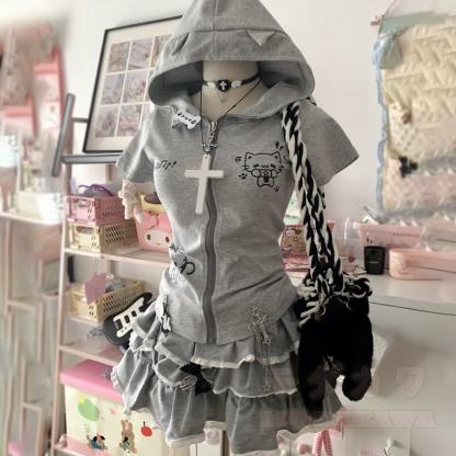 Harajuku Fashion: Zweiteiliges Set aus süßem Kapuzentop mit Katzenprint und Rüschenrock - Graues Set - XL - image 6