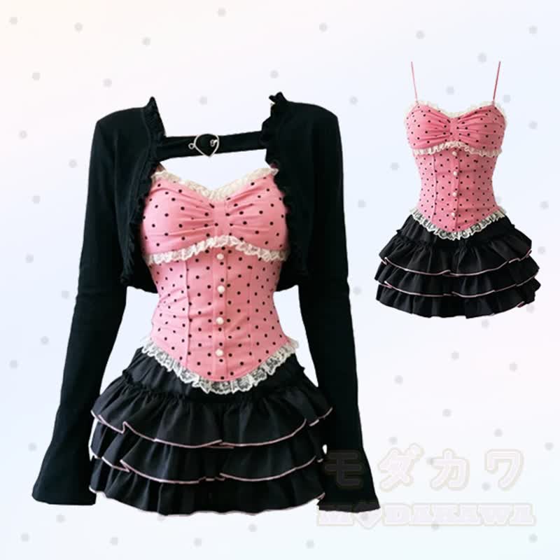 Dreiteiliges Set aus süßem Polka-Dot-Top, kurzem Cardigan und Rüschenrock im Y2K - image 1
