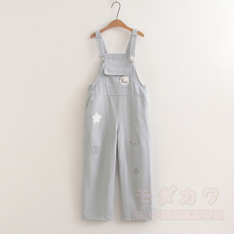 Zweiteiliges Set aus weißem Kurzarm-T-Shirt im College-Stil mit Print und weitem Bein sowie bedruckter Latzhose. - Blaue Latzhose - XL - image 9