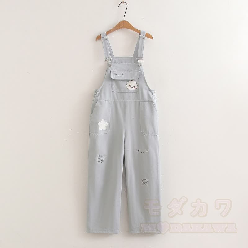 Zweiteiliges Set aus weißem Kurzarm-T-Shirt im College-Stil mit Print und weitem Bein sowie bedruckter Latzhose. - Blaue Latzhose - XL - image 9