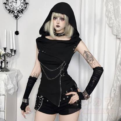 Ärmelloses Top im Gothic-Stil mit drapiertem Kragen und Metallkettenverzierung - Schwarz - L - image 1