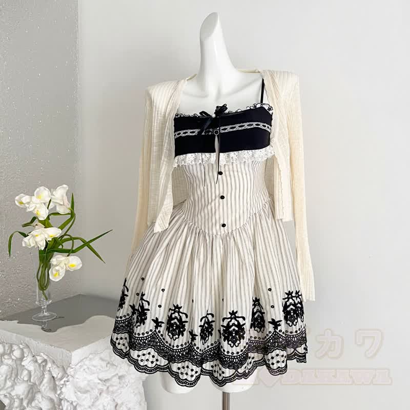 Elegantes zweiteiliges Set: Strickcardigan mit langen Ärmeln, Spitzenstickerei, Schleife und Kleid - image 2