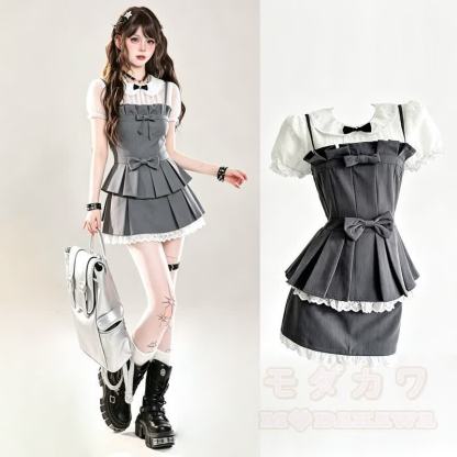 Zweiteiliges Set aus süßem Spitzen-Camisole mit Schleife und Faltenrock - image 1