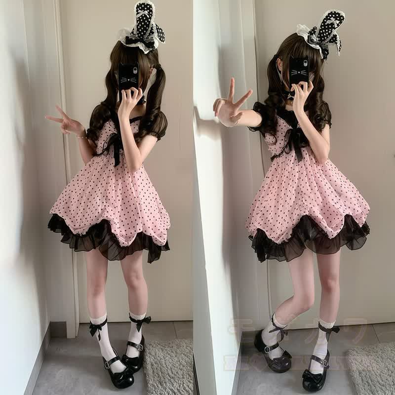 Süßes zweiteiliges Set aus zweiteiligem Kleid mit Polka-Dots, Spitze und Schleife. - image 4