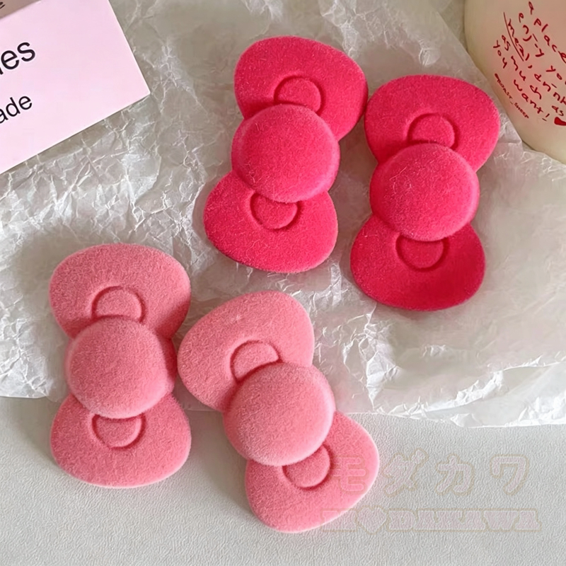 Kawaii Haarspange mit süßer Samtschleife - image 2
